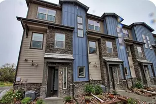 1025 S Gilbert St, Castle Rock, CO 80104 - Photo 1