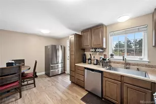 4264 S Biscay Cir, Aurora, CO 80013 - Photo 5