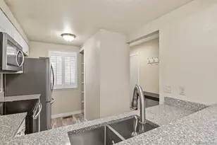 4290 S Mobile Cir, Aurora, CO 80013 - Photo 5