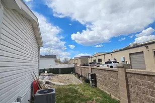 1753 Garnet St, Loveland, CO 80537 - Photo 9