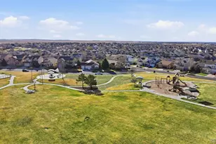 4233 Ashby Field Dr, Colorado Springs, CO 80922 - Photo 19