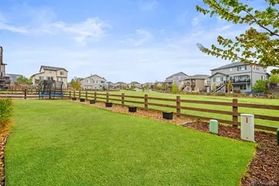 7379 S Shady Grove Way, Aurora, CO 80016 - Photo 3