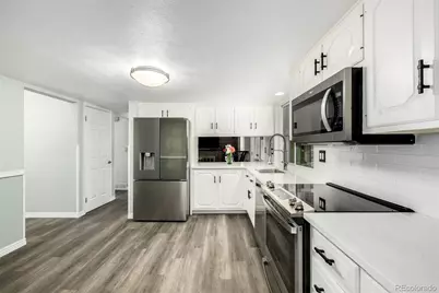 10986 W Montana Place, Denver, CO 80232 - Photo 13