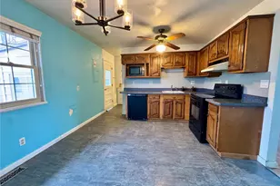 1805 Couch Pl, Colorado Springs, CO 80911 - Photo 7