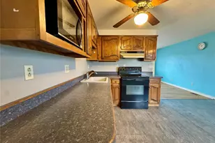 1805 Couch Pl, Colorado Springs, CO 80911 - Photo 11