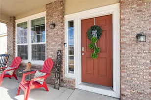 42 N Newcastle Ct, Aurora, CO 80018 - Photo 3