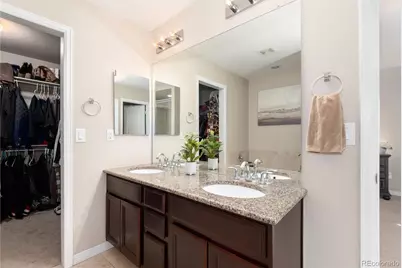 42 N Newcastle Court, Aurora, CO 80018 - Photo 19
