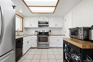 7595 S Cove Cir, Centennial, CO 80122 - Photo 11