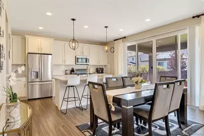 277 S Scottsburg Court, Aurora, CO 80018 - Photo 5