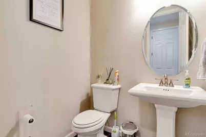 277 S Scottsburg Court, Aurora, CO 80018 - Photo 17