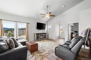 19663 Lindenmere Dr, Monument, CO 80132 - Photo 3