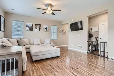 806 White Crow Street, Aurora, CO 80018 - Photo 7