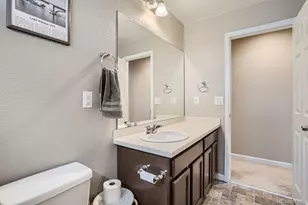 806 White Crow St, Aurora, CO 80018 - Photo 21