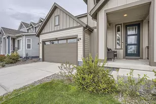 806 White Crow St, Aurora, CO 80018 - Photo 3