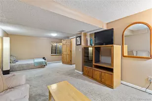 2077 E Phillips Pl, Centennial, CO 80122 - Photo 21