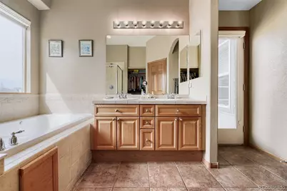 24272 E Louisiana Place, Aurora, CO 80018 - Photo 19