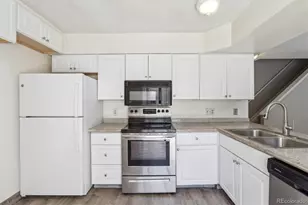 2453 S Xanadu Way, Aurora, CO 80014 - Photo 9