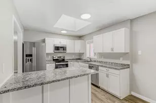 1067 Tucson St, Aurora, CO 80011 - Photo 5