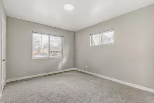 1067 Tucson St, Aurora, CO 80011 - Photo 13