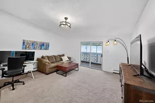 3184 S Heather Gardens Way, Aurora, CO 80014 - Photo 7