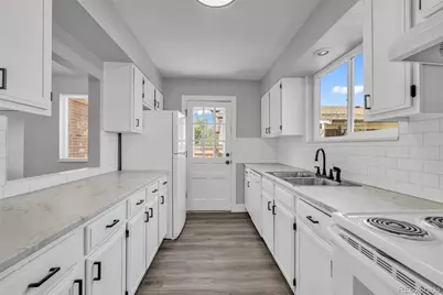 129 Eaton Court, Lakewood, CO 80226 - Photo 9