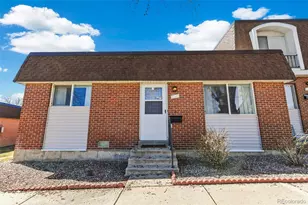 692 S Youngfield Ct, Lakewood, CO 80228 - Photo 3