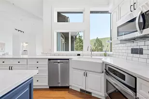 208 Seven Hills Dr, Boulder, CO 80302 - Photo 11