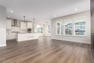 5611 Wheaton Avenue, Longmont, CO 80503 - Photo 9