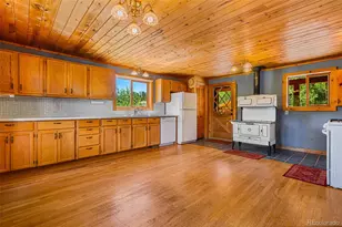 135 S Main St, Alma, CO 80420 - Photo 3