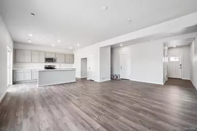 9382 Ceylon Street, Commerce City, CO 80022 - Photo 5