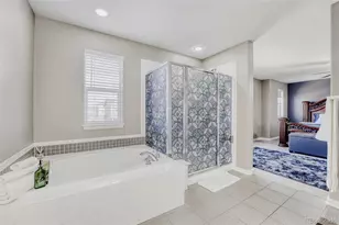 6331 N Dunkirk Ct, Aurora, CO 80019 - Photo 23