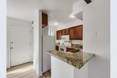 1705 Heatheridge Road #102, Fort Collins, CO 80526 - Photo 5