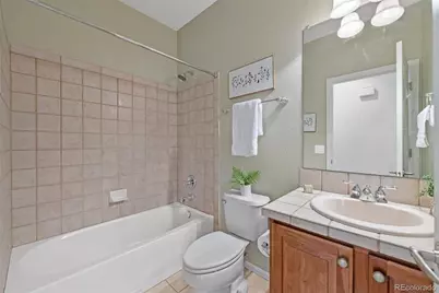 8142 S Quatar Circle, Aurora, CO 80016 - Photo 17