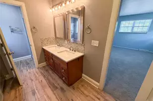 3182 S Xeric Ct, Denver, CO 80231 - Photo 27
