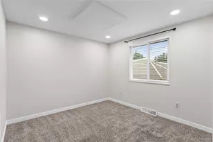 1034 W Peakview Cir, Littleton, CO 80120 - Photo 31