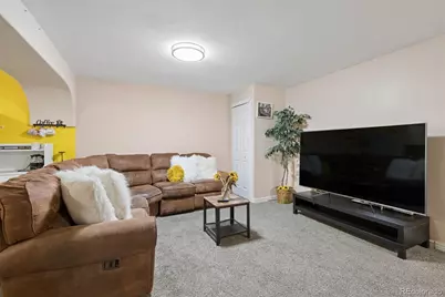 1869 Fraser Court, Aurora, CO 80011 - Photo 23