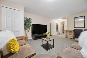 1869 Fraser Ct, Aurora, CO 80011 - Photo 25
