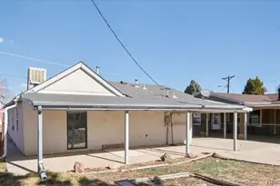 2604 E 6th St, Pueblo, CO 81001 - Photo 3