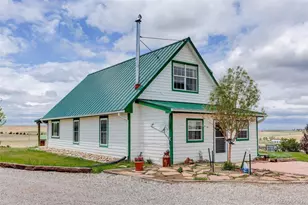 45634 Sun Country Dr, Elizabeth, CO 80107 - Photo 3