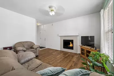 847 S Evanston Circle, Aurora, CO 80012 - Photo 5