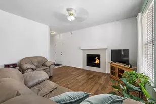 847 S Evanston Cir, Aurora, CO 80012 - Photo 5