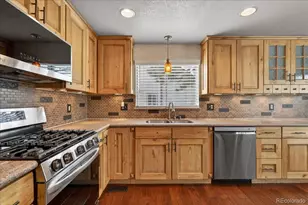 19721 E Stanford Dr, Centennial, CO 80015 - Photo 9