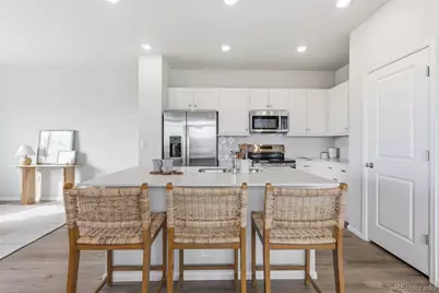 5422 N Denali Boulevard, Aurora, CO 80019 - Photo 3