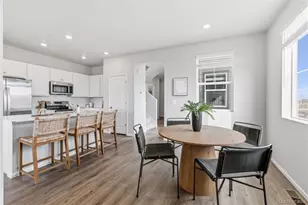 5422 N Denali Blvd, Aurora, CO 80019 - Photo 7