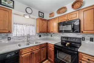 16102 E Radcliff Pl, Aurora, CO 80015 - Photo 21