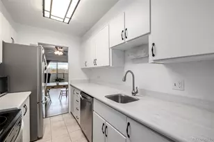 1313 Steele St, Denver, CO 80206 - Photo 7