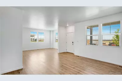 323 N Bersshine Street, Watkins, CO 80137 - Photo 7