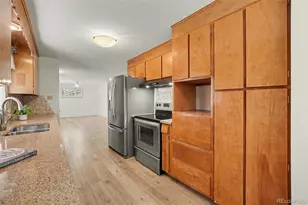 6644 S Penrose Ct, Centennial, CO 80121 - Photo 5