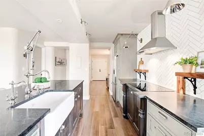 1625 Larimer Street #1705, Denver, CO 80202 - Photo 9