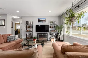 1739 Collyer St, Longmont, CO 80501 - Photo 5